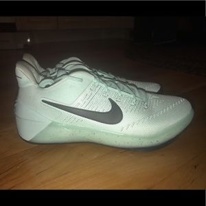 Nike Kobe Igloo Men’s Basketball Shoes